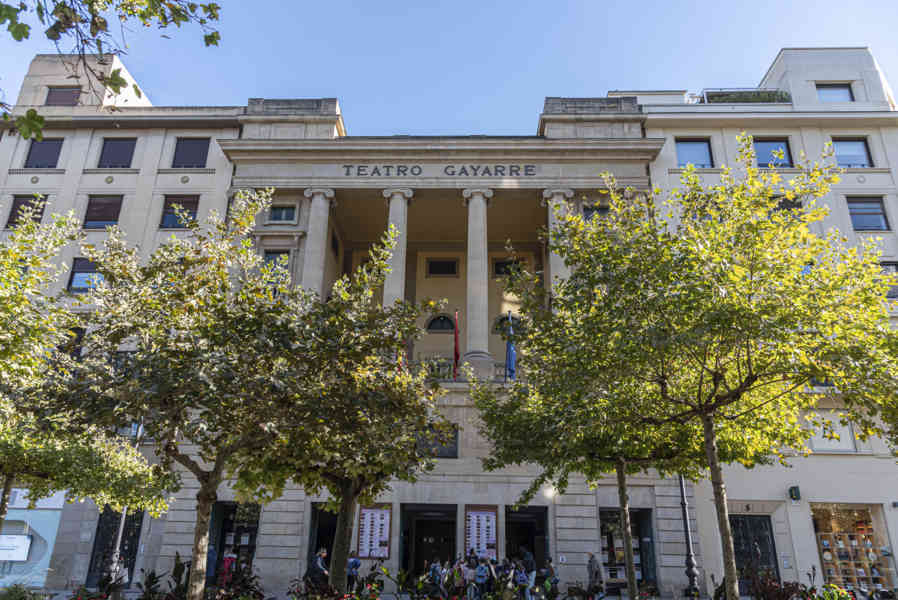 Pamplona 079 - teatro Gayarre.jpg